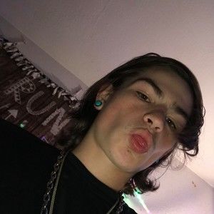 Meet your Posher, Adrian